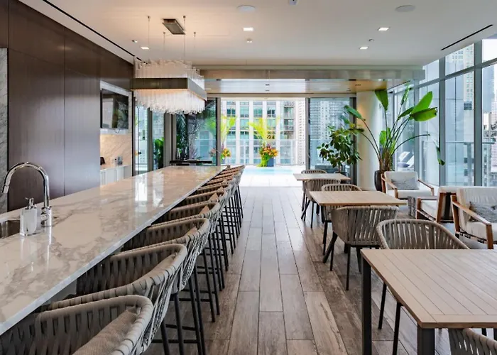 Blueground River North 2bd Chi-1114
